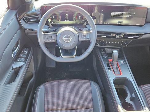 New 2026 Nissan Kicks SR w/ Cold Weather Package FWD image 5