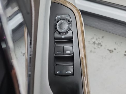 Used 2023 GMC Acadia SLE w/ Driver Convenience Package AWD/4WD image 21