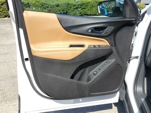 Used 2020 Chevrolet Equinox Premier image 18