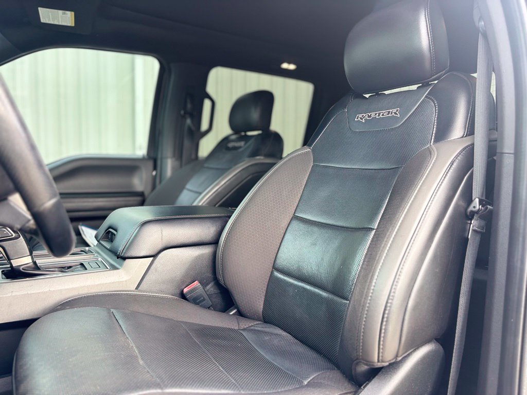 Used 2019 Ford F150 Raptor w/ Equipment Group 802A Luxury AWD/4WD image 15