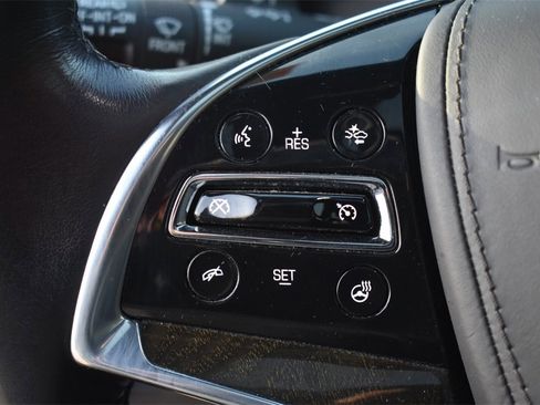 Used 2020 Cadillac Escalade Platinum image 36