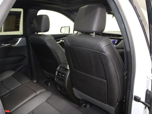 Used 2024 Cadillac XT5 Premium Luxury FWD image 32