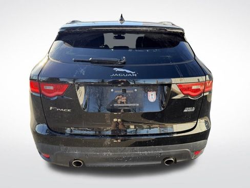 Used 2018 Jaguar F-PACE R-Sport image 5