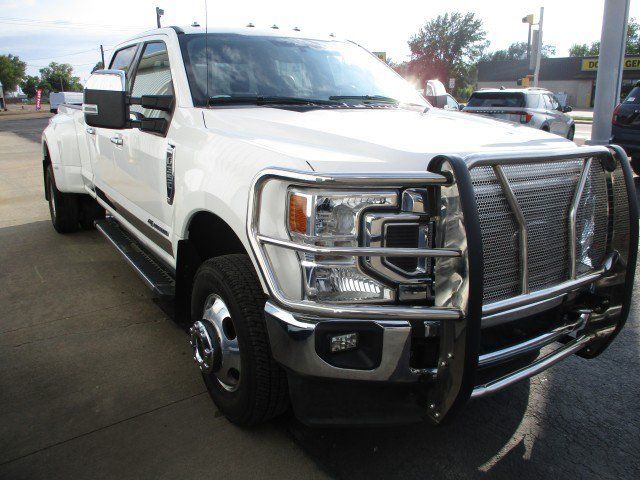 Used 2020 Ford F350 Lariat w/ Chrome Package AWD/4WD image 4
