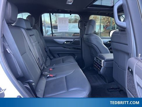 Used 2024 Lexus LX 600 F Sport image 22