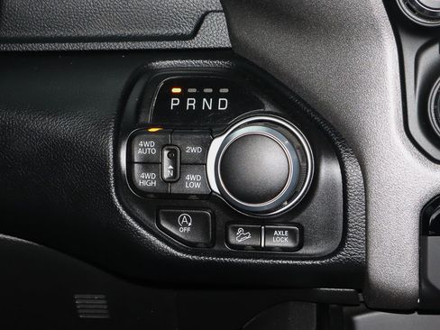 Used 2022 RAM 1500 Big Horn w/ Built-to-serve Edition image 11