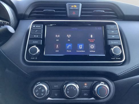 Used 2025 Nissan Versa S w/ Trunk Package image 17