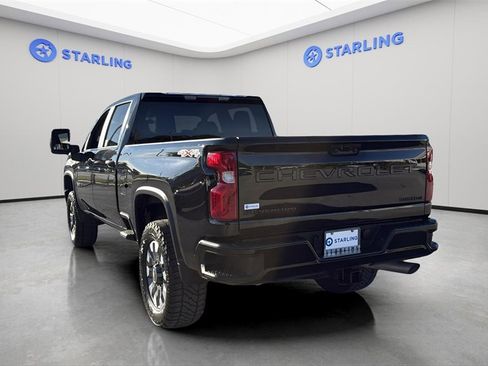 Used 2023 Chevrolet Silverado 2500 Custom w/ Custom Convenience Package image 6