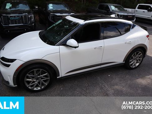 Used 2025 Genesis GV60 Advanced image 10