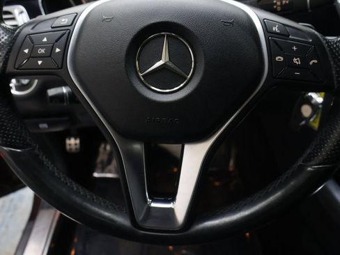 Used 2016 Mercedes-Benz E 400 4MATIC Sedan w/ Driver Assistance Package image 19