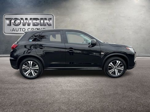 Used 2025 Mitsubishi Outlander Sport 2.0 ES image 3