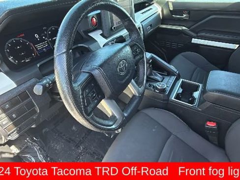 Used 2024 Toyota Tacoma TRD Off-Road AWD/4WD image 10