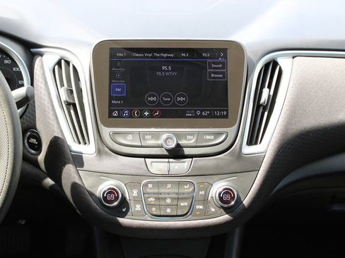 Used 2023 Chevrolet Malibu LT FWD image 7
