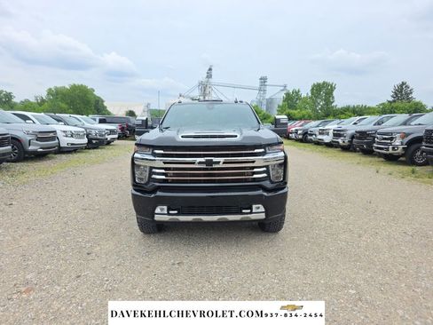 Used 2020 Chevrolet Silverado 2500 High Country w/ Z71 Off-Road Package AWD/4WD image 3