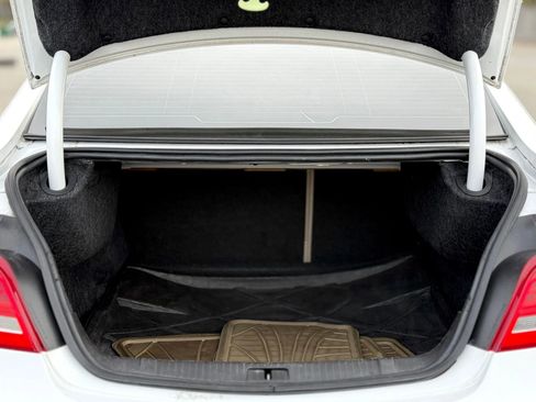 Used 2015 Buick LaCrosse Leather image 27