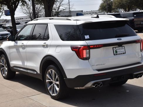 Certified 2025 Ford Explorer Platinum w/ Ultimate Package image 10