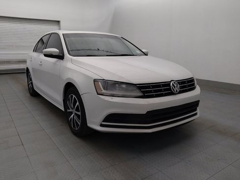 Used 2018 Volkswagen Jetta SE image 11