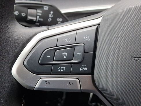 Used 2025 Volkswagen Tiguan S AWD/4WD image 21