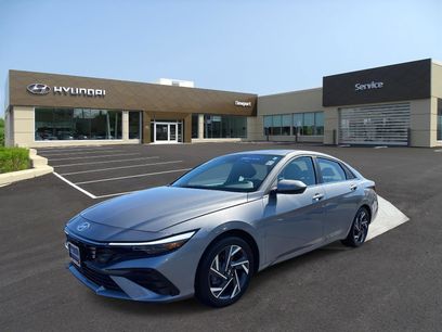 Used 2025 Hyundai Elantra SEL