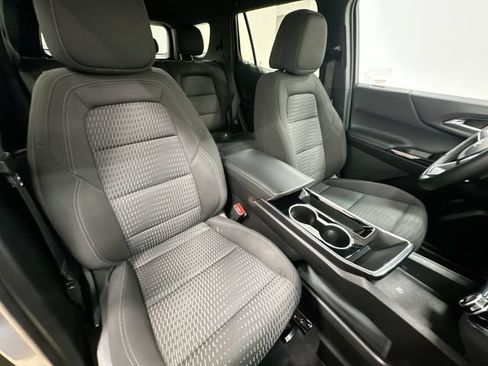 Used 2025 Chevrolet Equinox LT FWD image 26
