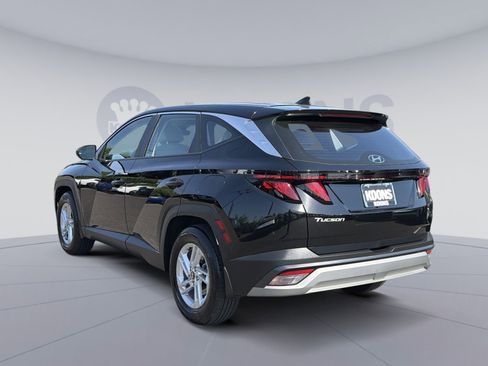 Used 2025 Hyundai Tucson SE FWD image 4
