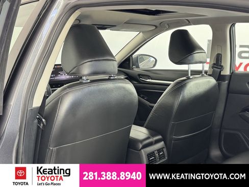 Used 2025 Nissan Altima 2.5 SL FWD image 16