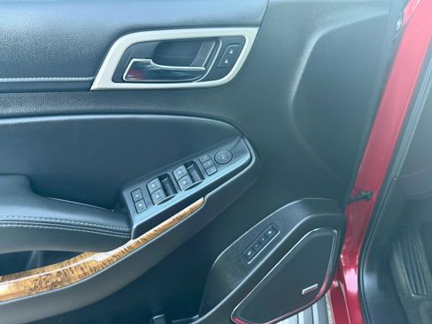 Used 2015 GMC Yukon XL Denali w/ Open Road Package image 28