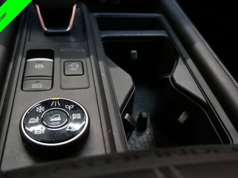 Certified 2024 Nissan Pathfinder S image 20