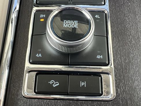 Used 2023 Ford Expedition Platinum image 47