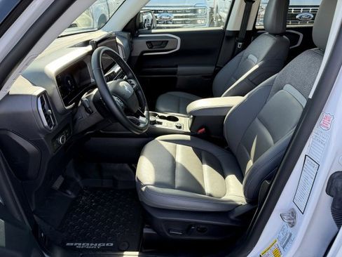 Used 2025 Ford Bronco Sport Badlands image 13