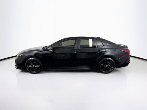 Certified 2026 Toyota Camry Hybrid FWD image 12