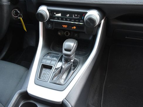 Used 2021 Toyota RAV4 LE FWD image 24
