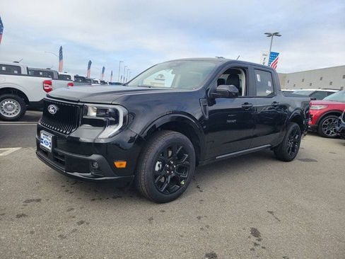 New 2026 Ford Maverick Lobo AWD/4WD image 2