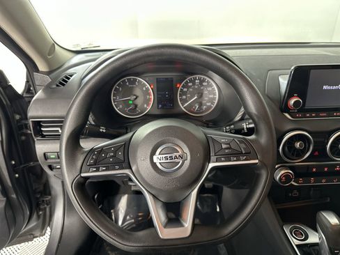 Used 2020 Nissan Sentra S FWD image 14