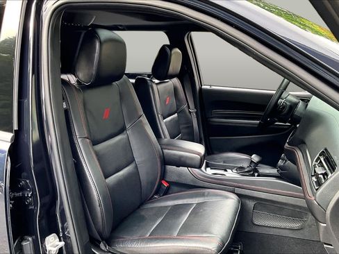 Used 2025 Dodge Durango GT AWD/4WD image 9