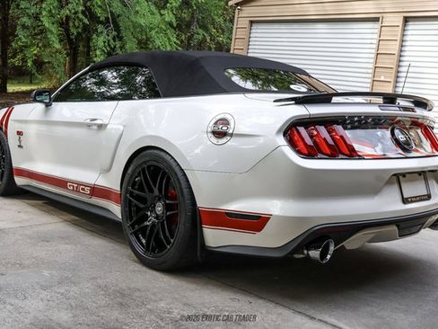 Used 2017 Ford Mustang GT Premium w/ Equipment Group 401A RWD image 21