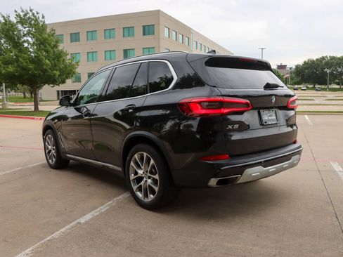 Used 2019 BMW X5 xDrive40i w/ Convenience Package AWD/4WD image 5