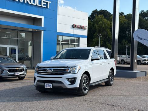Used 2021 Ford Expedition XLT RWD image 16
