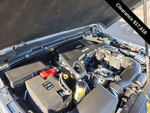 Used 2018 Jeep Wrangler Unlimited Sport S image 13