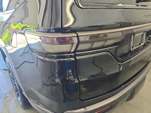 New 2026 Jeep Grand Wagoneer 4WD image 36