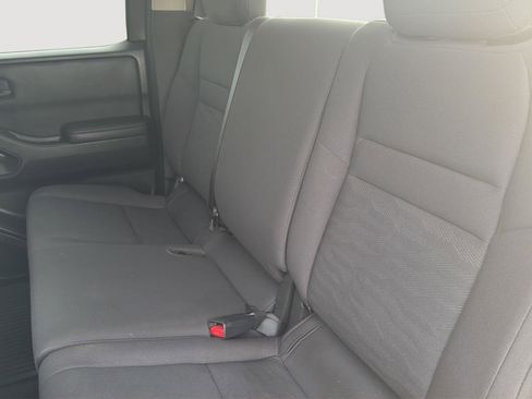Used 2023 Nissan Frontier S w/ Technology Package RWD image 18
