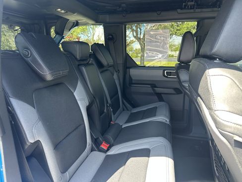 Used 2024 Ford Bronco Big Bend image 15