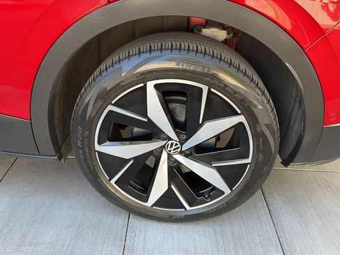 Used 2023 Volkswagen ID.4 Pro S AWD/4WD image 12