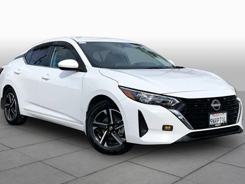 Used 2024 Nissan Sentra SV image 2