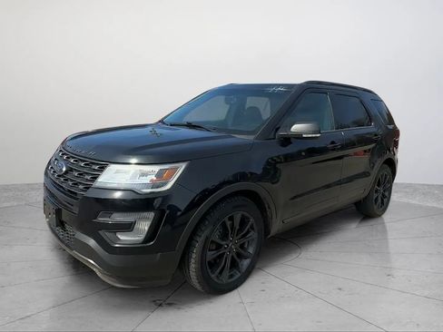 Used 2017 Ford Explorer XLT w/ Equipment Group 202A FWD image 1