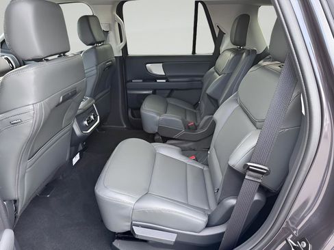 New 2026 Ford Expedition Active image 35