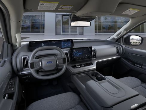 New 2026 Ford Expedition Max Active image 9
