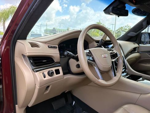 Used 2019 Cadillac Escalade Platinum RWD image 21