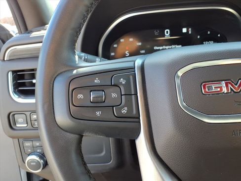 Certified 2023 GMC Yukon SLT w/ SLT Premium Package image 17