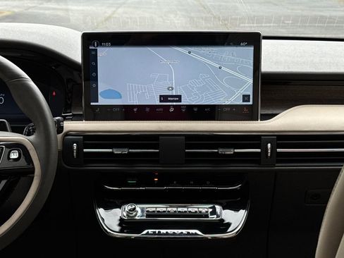 Certified 2023 Lincoln Corsair Reserve w/ Equipment Group 202A image 18